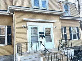 427 High St, Dedham, MA 02026