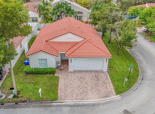 3380 SW 50th St, Fort Lauderdale, FL 33312