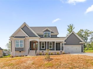 8810 Rudy Dr, Kernersville, NC 27284