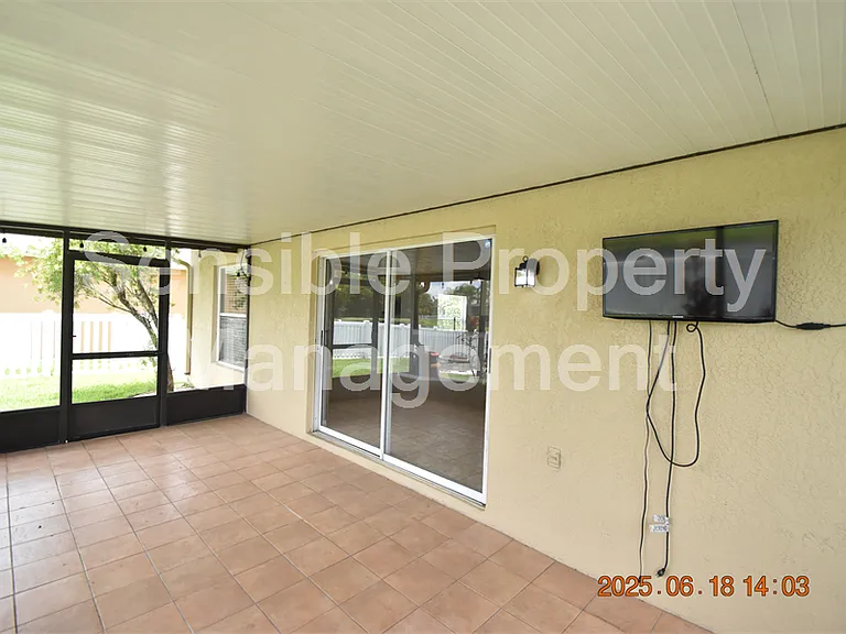 5627 War Admiral Dr — Photo 34