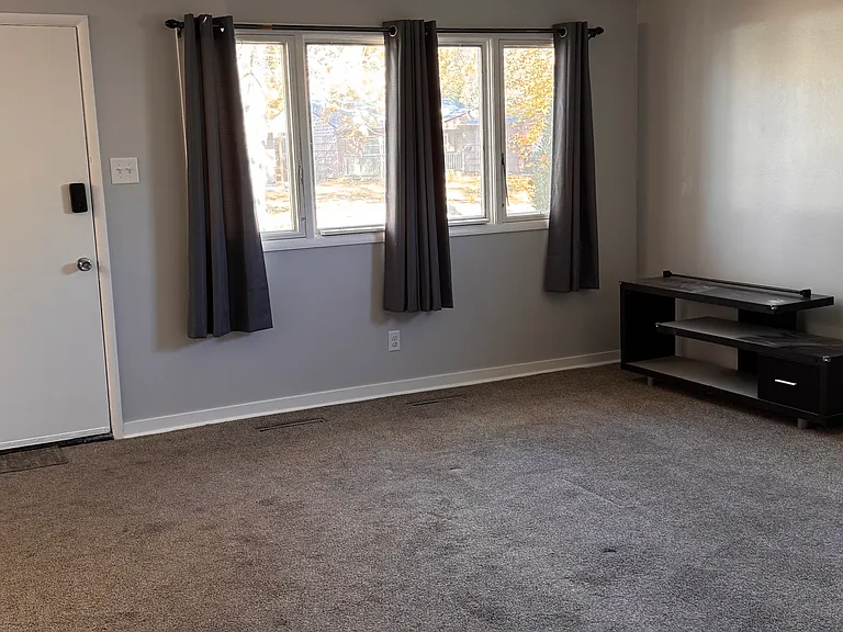 1549 SW 24th St — Photo 8