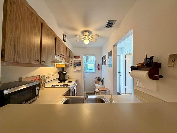 3rd image of 4245 N Hwy A1a #8