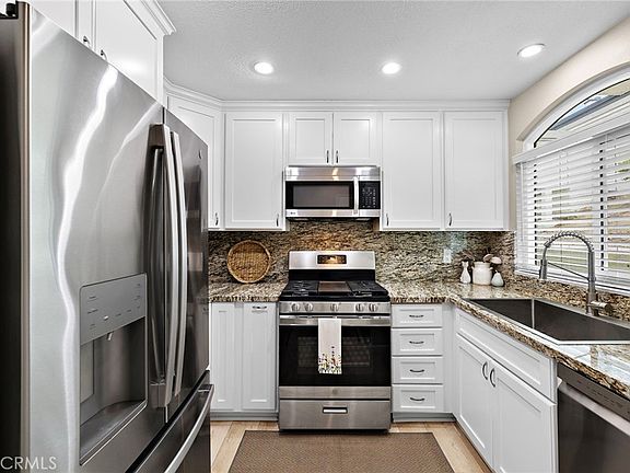 4th image of 30902 Clubhouse Dr Unit 24E
