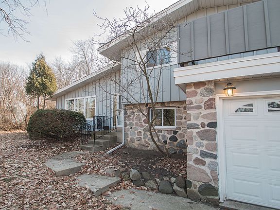 3rd image of 6265 W Edgerton Ave