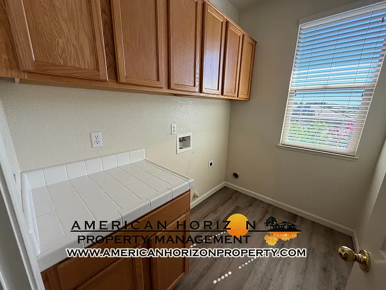 4124 Arenzano Way — Photo 27