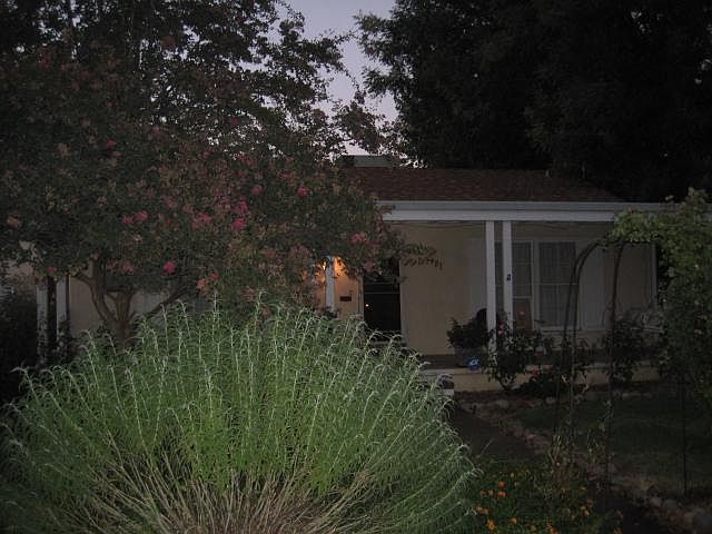 2nd image of 581 Ainsley Ave