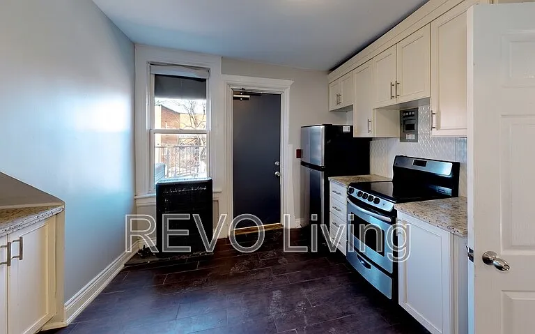 477 King St E #463 — Photo 2