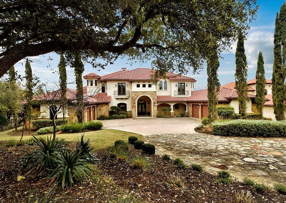 2nd image of 8521 Calera Dr