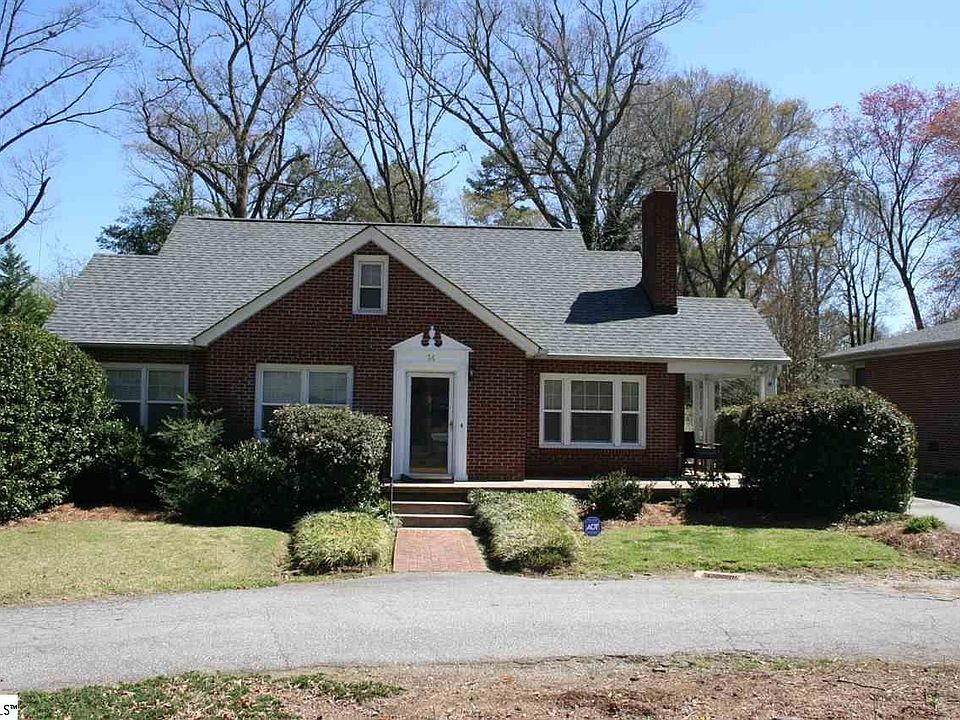 1st image of 14 Woodfern Cir