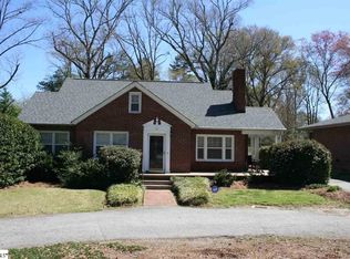 14 Woodfern Cir, Greenville, SC 29615