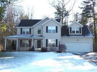 108 Woodfield Blvd, Mechanicville, NY 12118