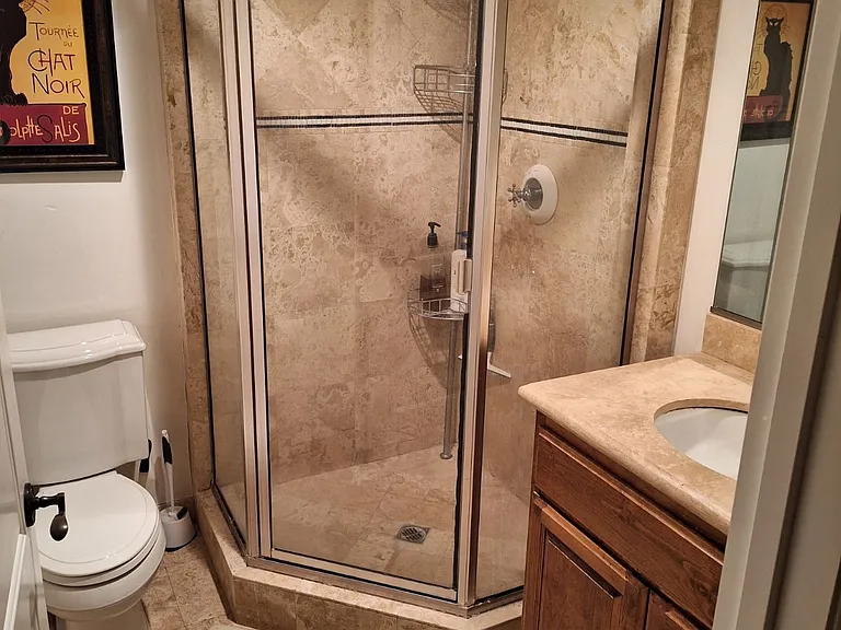 2127 Manhattan Ave #LOWER — Photo 5