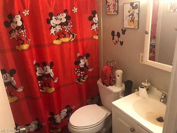 5th image of 15814 Puritas Ave