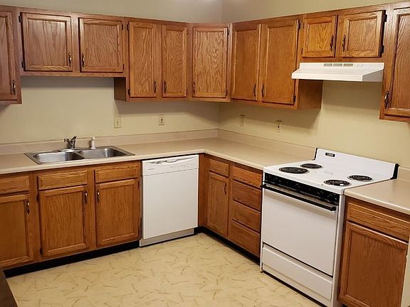 3rd image of 2857 Plaza Ln