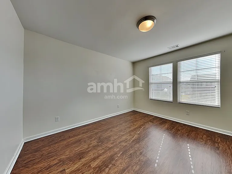 224 Dogwood Cir — Photo 15