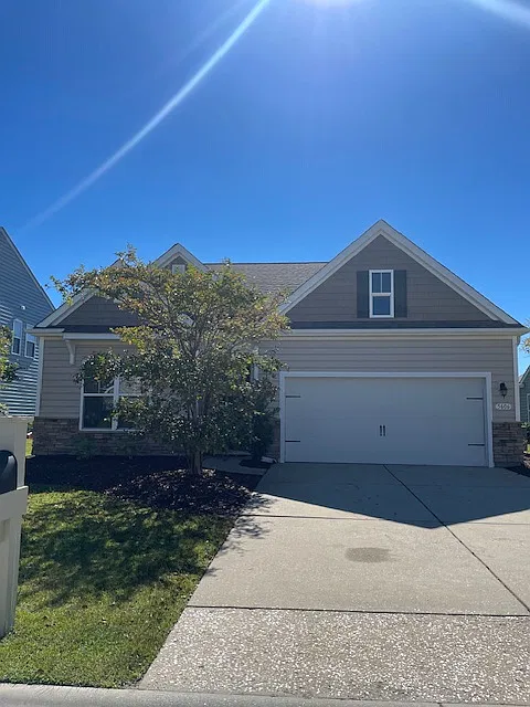 4 bed, 1871 sqft, $2,250 — Photo 2