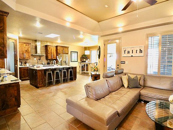 4th image of 7365 Brays Landing Dr