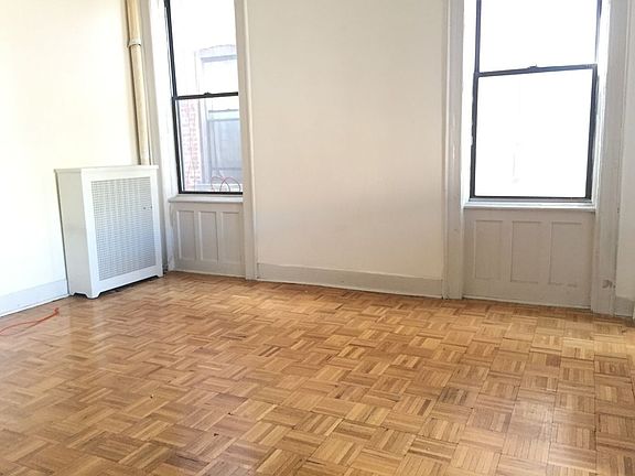 3rd image of 513 Park Pl APT 3