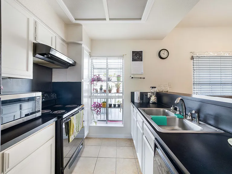 3111 Tom Green St #309 — Photo 4