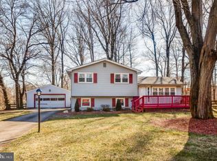 31 Ranoldo Ter, Cherry Hill, NJ 08034
