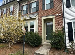 9208 Alvyn Lake Cir, Bristow, VA 20136