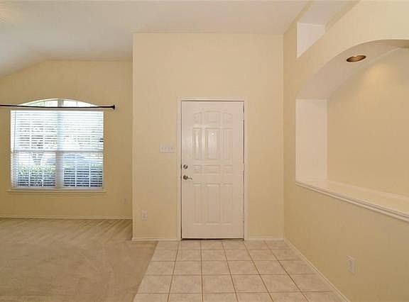 4th image of 9300 Yorktown St