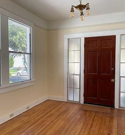 3rd image of 625 N Murat St