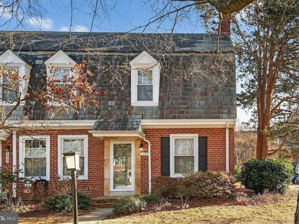 3455 S Stafford St #535, Arlington, VA 22206