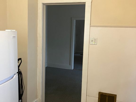 5th image of 16137 Evergreen Ave #A