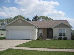 6723 Wesley Dr, Walbridge, OH 43465