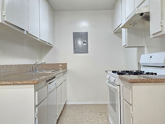 2nd image of 801 E Palmer Ave APT 106