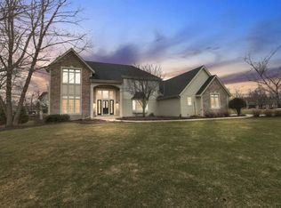 18265 San Lucas Ct, Brookfield, WI 53045