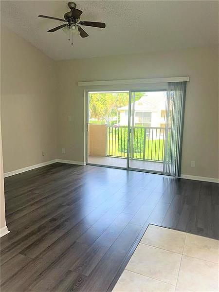 1st image of 751 Cypress Ln #7L
