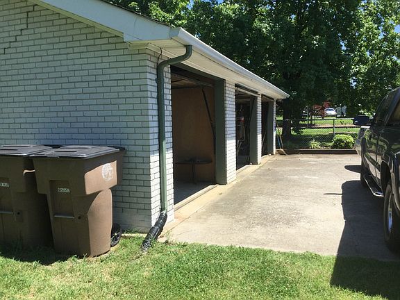 1 car garage