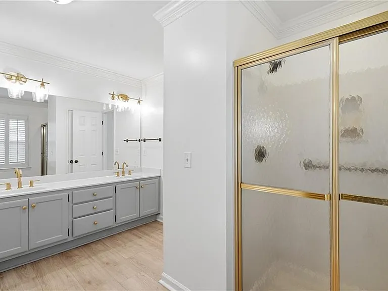 330 Carybell Ln — Photo 18