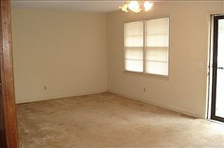 1st image of 209 Hillsdale Dr