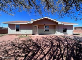 880 Lindberg Ave, Alamogordo, NM 88310