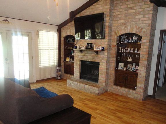 4th image of 119 Oakglen Dr