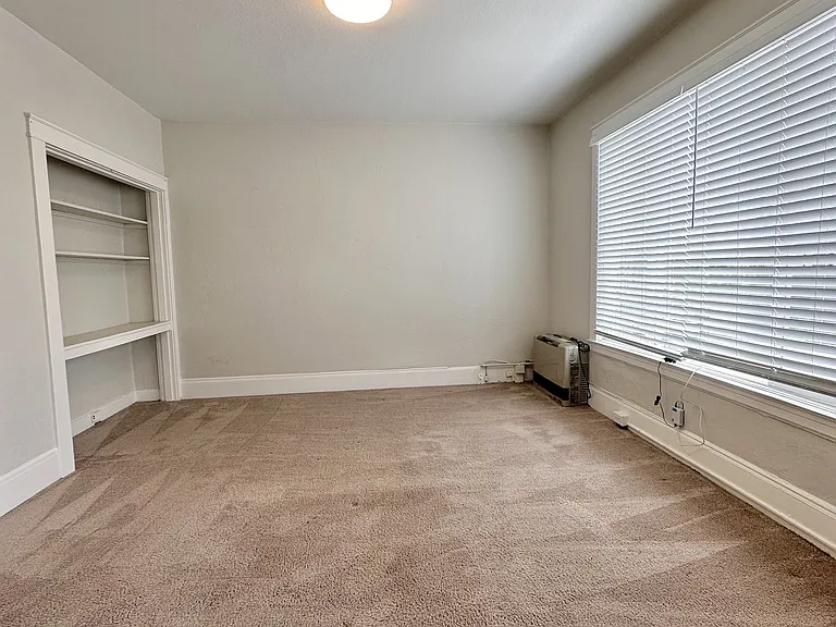 1500 Irving Street — Photo 7