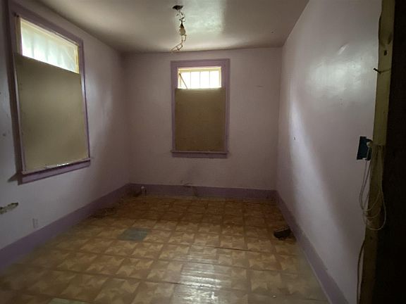 5th image of 1109 E Nebraska Ave