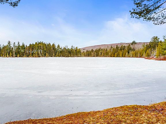 3rd image of 15 Hamlin Loop