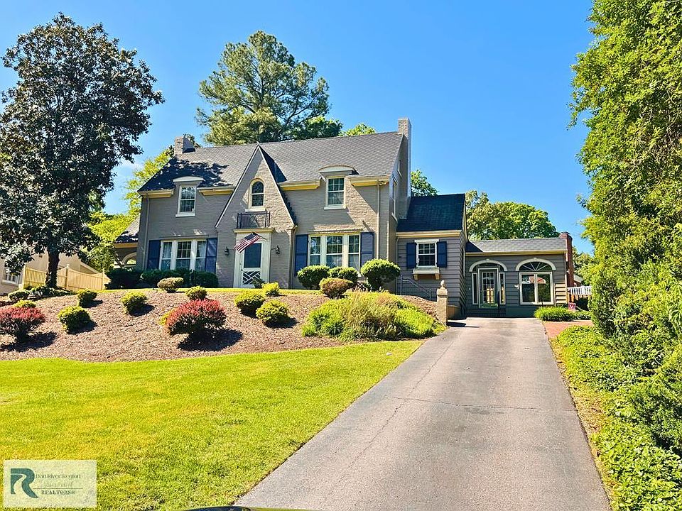 1st image of 388 Hawthorne Dr