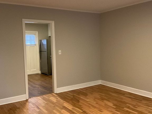 5th image of 302 S Broad St #306-5SBRO