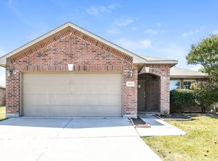7057 Derbyshire Dr, Fort Worth, TX 76137