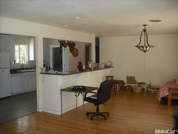 3rd image of 8170 McGanney Ln