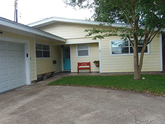 2nd image of 5414 W Groves Cir