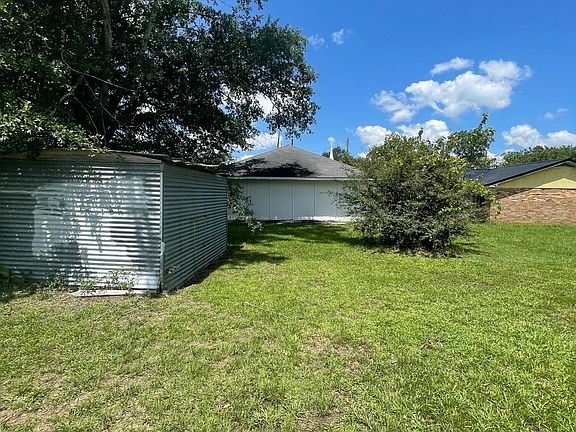 3rd image of 309 George B Harris St