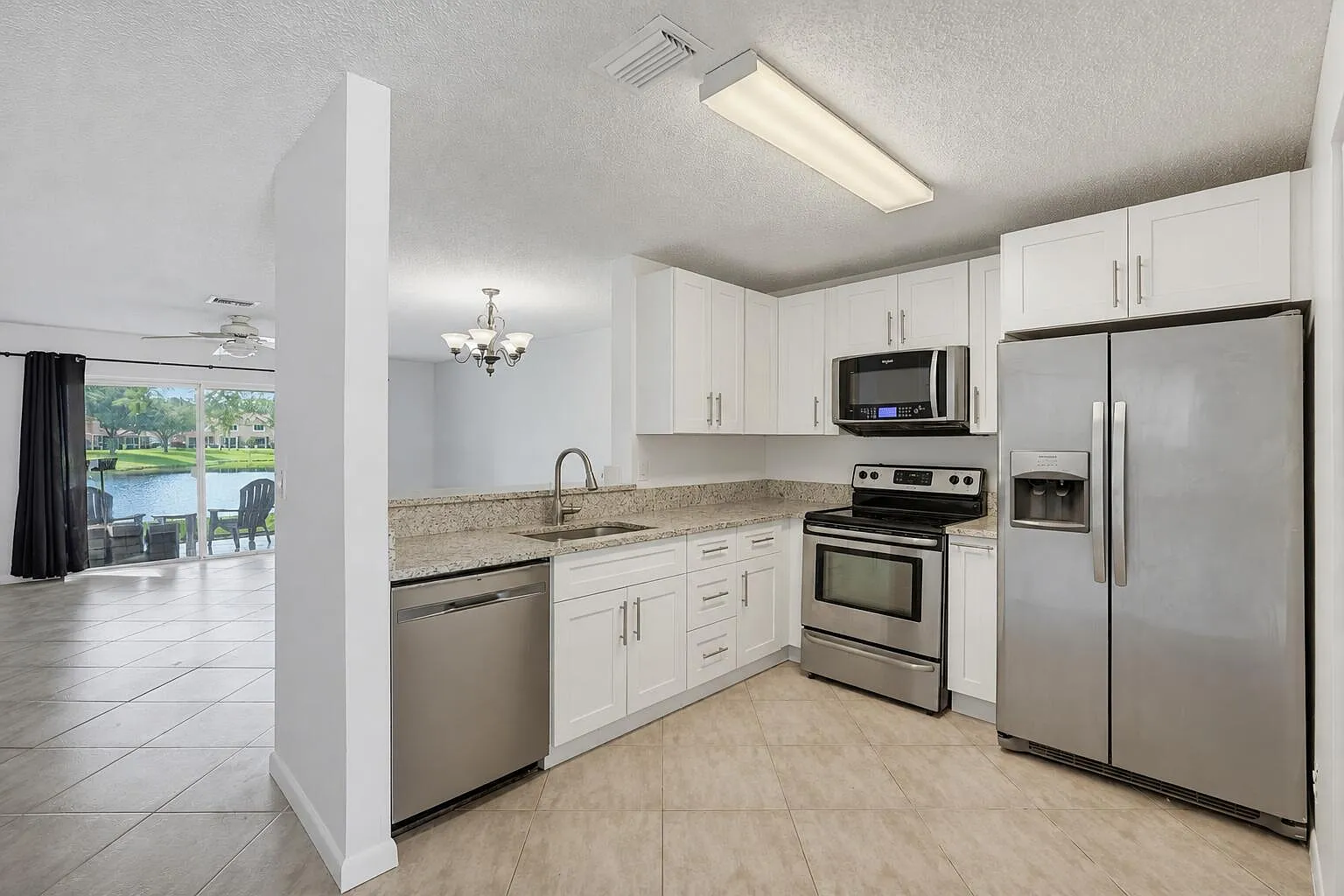 3 bed, 2.5 bath, 1596 sqft, $3,000 — Photo 4