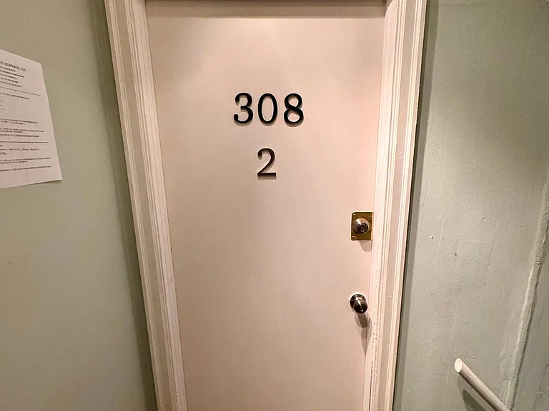 308 W James St #2 — Photo 12
