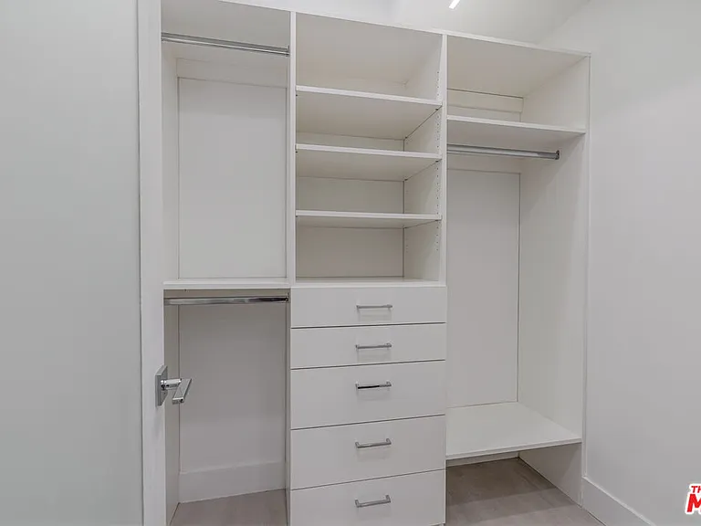 10501 Wilshire Blvd #1012 — Photo 7
